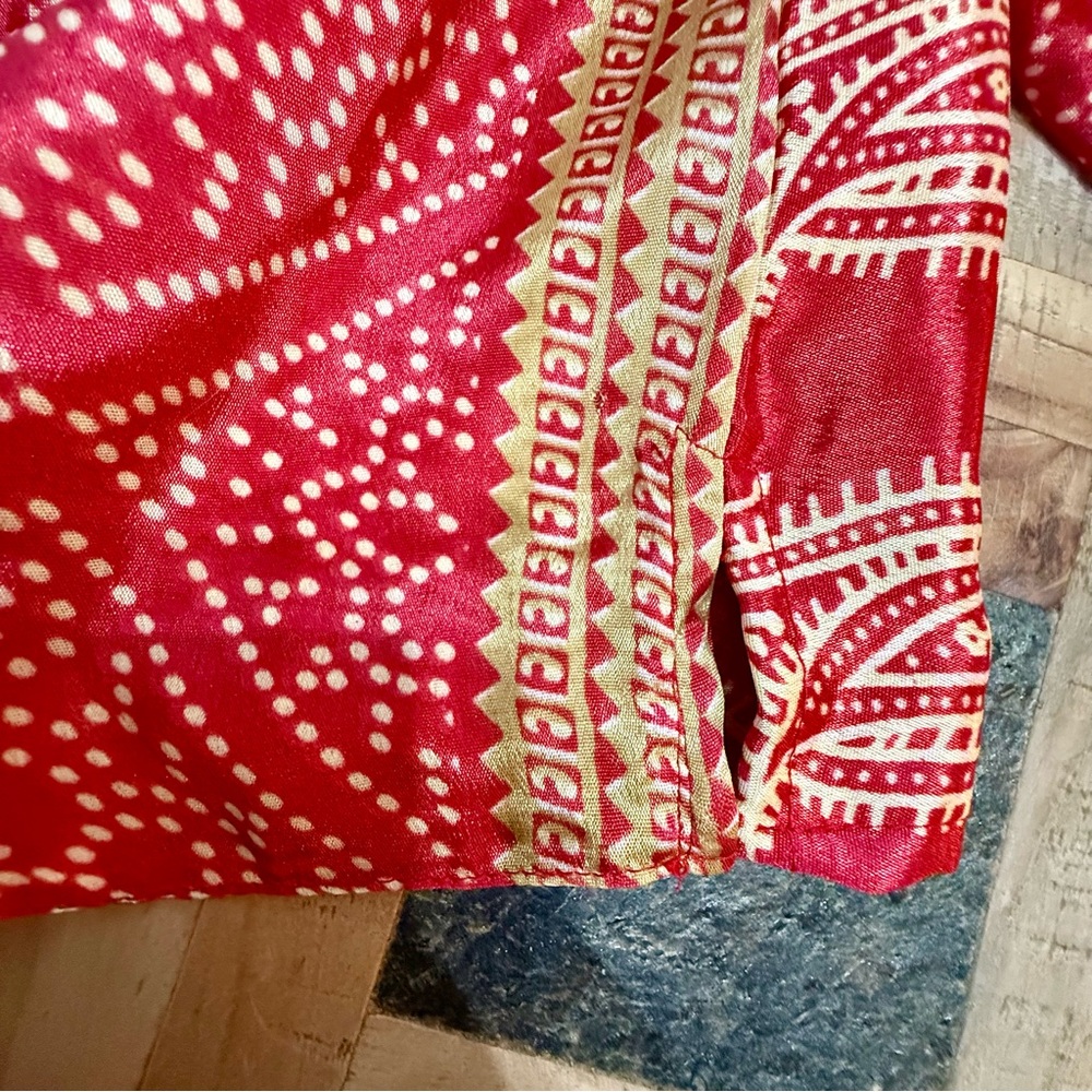 Vintage 100% Silk Sari Wrap Top ✦ Red Whimsigoth Bell Sleeve Boho One-of-a-Kind - Picture 4 of 5